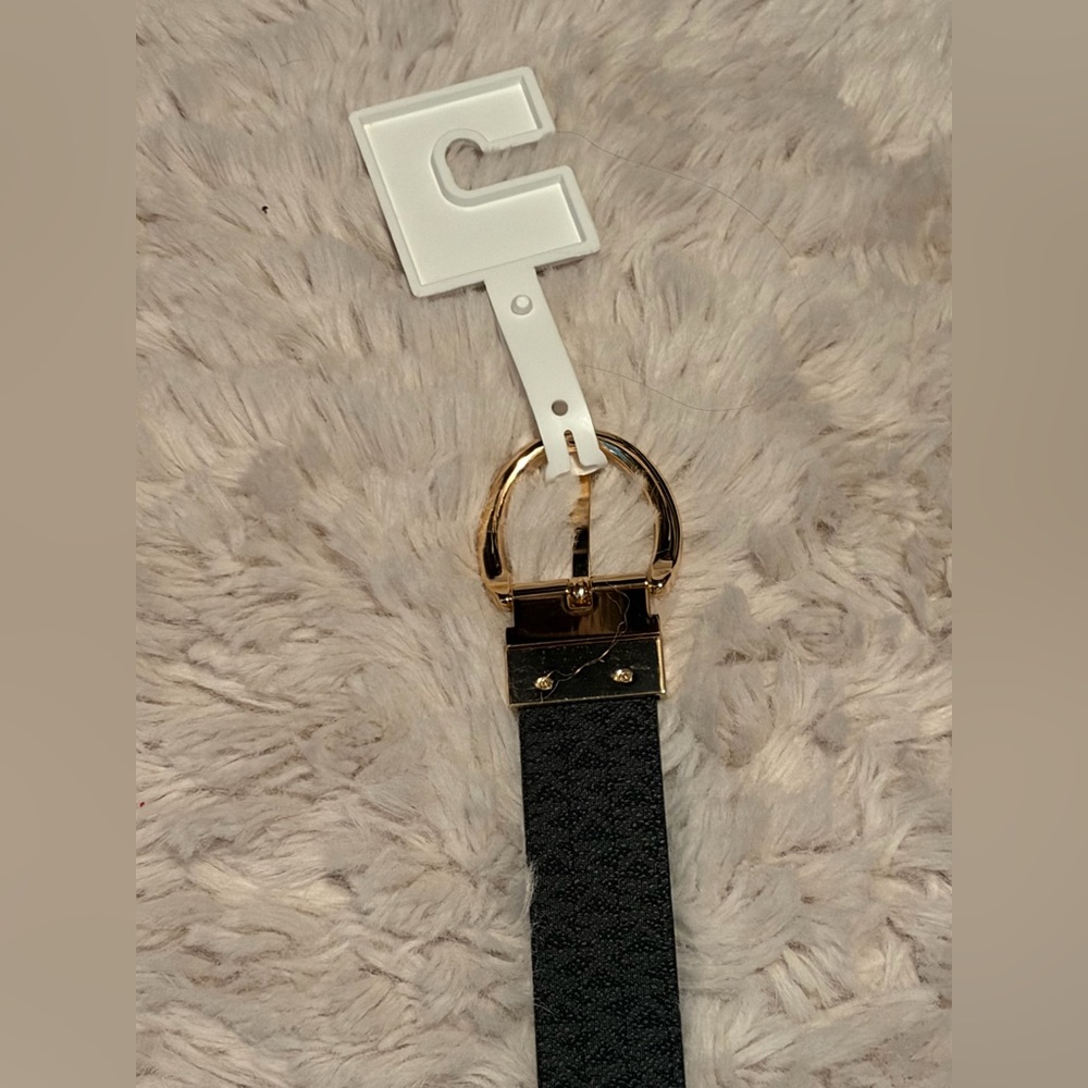 Michael Kors Belt - Picture 3 of 5